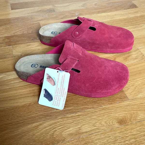 Brelzo Calvior Classic Leather Clogs – Red Suede Slip-On Sandals | EU 42 | New with Tags - Image 3