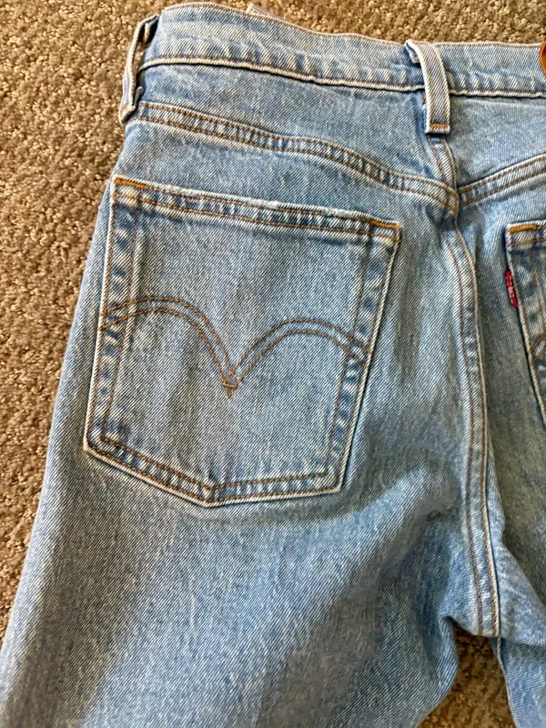 Levi’s Wedgie Straight Jeans - Image 3