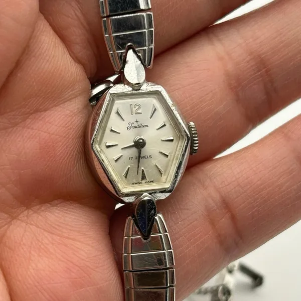 Vintage Tradition 17 Jewels Silver-tone Mechanical Ladies' Watch New Battery - Image 6