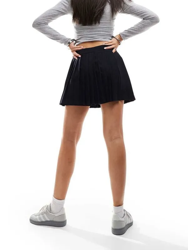 Abercrombie & Fitch Pleated Wrap Skort Medium - Image 3