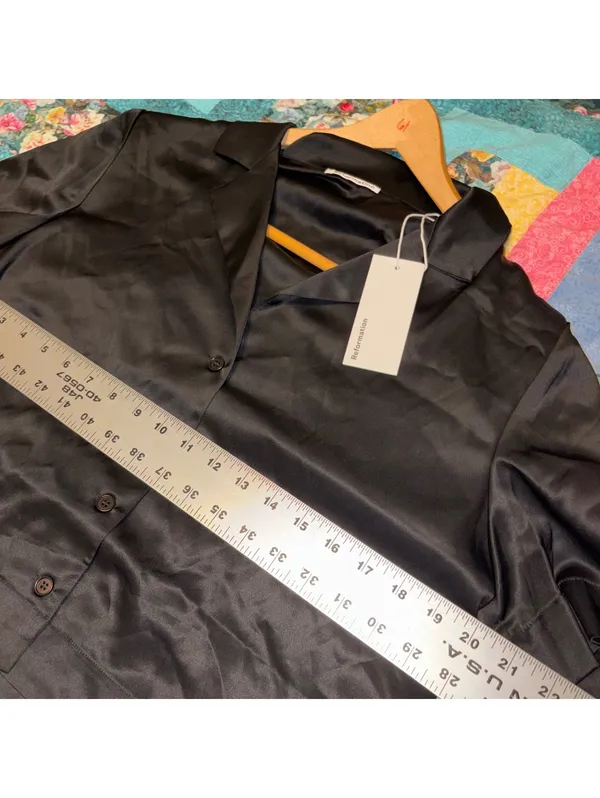 Reformation NWT SILK $148 Woman’s S Hanson Black Satin Button-Up Top Size Small - Image 9