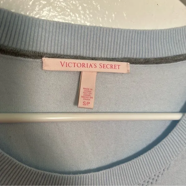 Victoria's‎ Secret Women's Size Small Crewneck Sweater Light Blue Semi-Sheer - Image 10