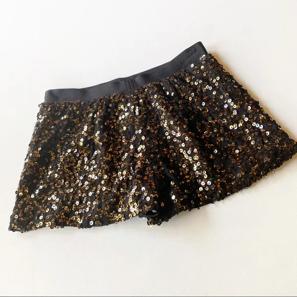 Authentic Icon AI Sequin Shorts Gold - Image 4