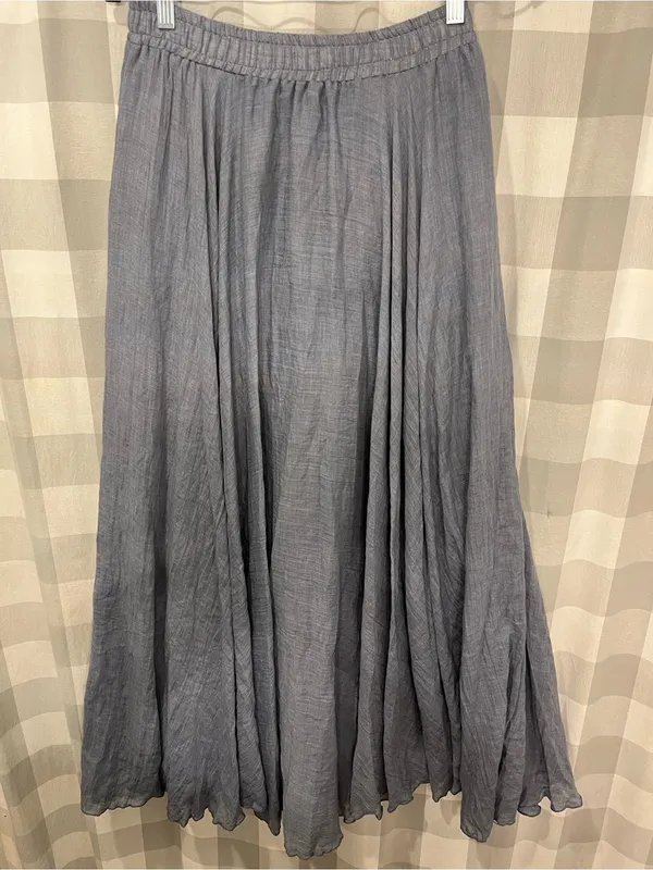 Flowing Gray Maxi Skirt with Elastic Waist - Image 2