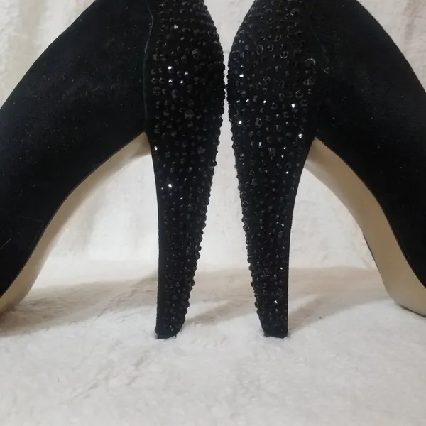 Nine West Suede Rhinestone Heels sz 8M - Image 2