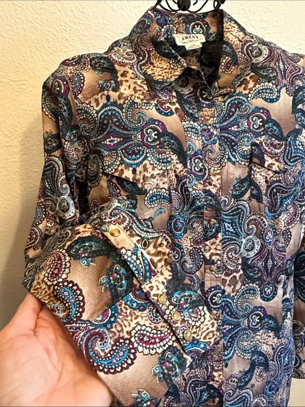 🐂🐂🐂BOGOHO🐂🐂🐂Ariat Tan Paisley Print Pearl Snap LS Shirt-Large - Image 7