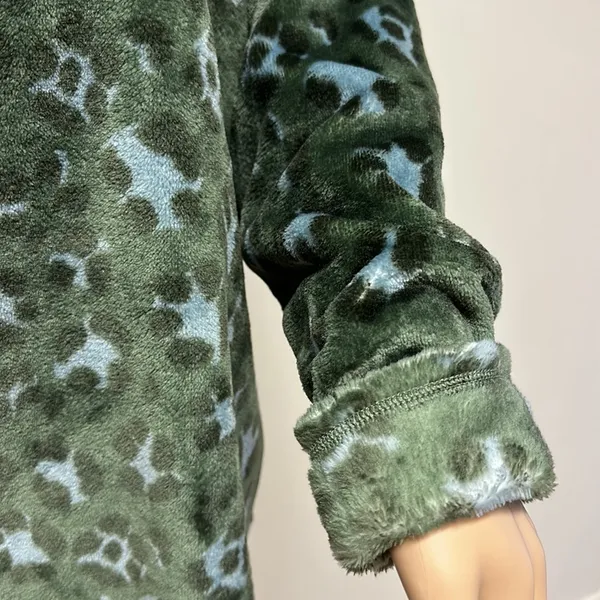 Aerie Cropped Fleece Chunky Long Sleeve Top green spotted camo look size M - Image 6