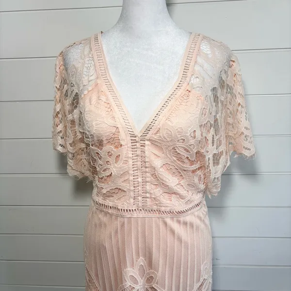 Boohoo Peach Lace Mini Dress Size‎ 10 V-Neck Sheer Sleeve Romantic - Image 3