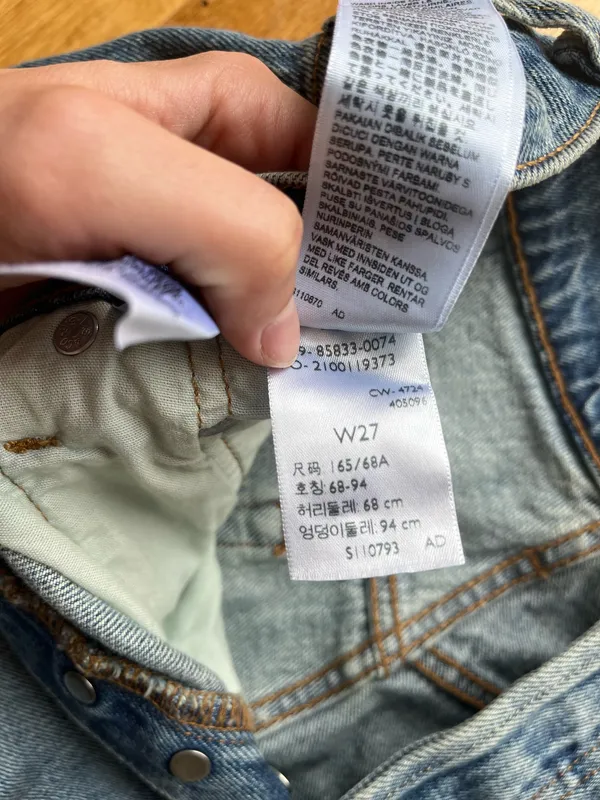 Levi’s Shorts - Image 5