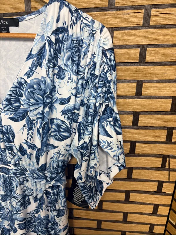 Ellos White And blue floral maxi dress Size 14/16 - Image 3
