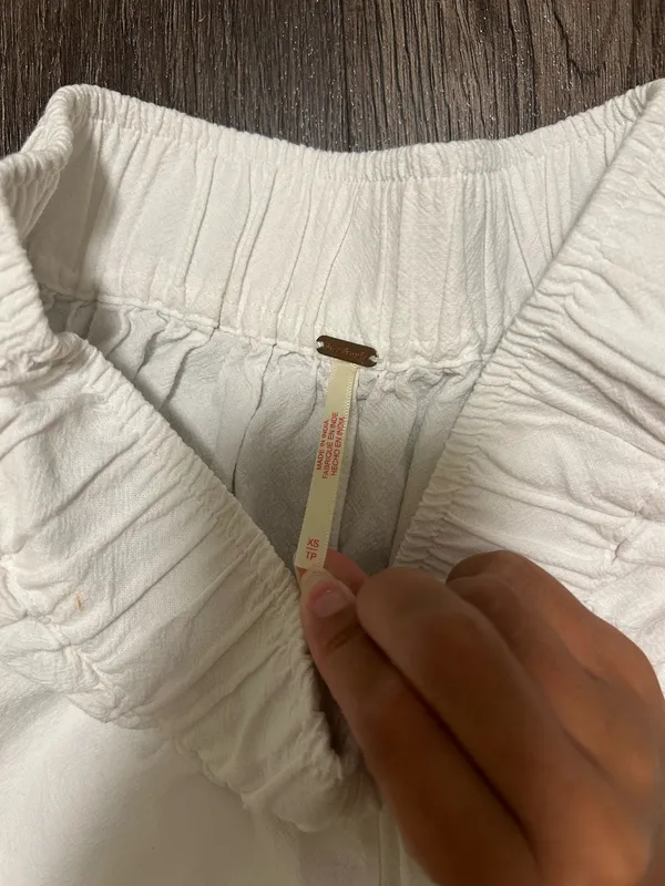 Free People White Linen Shorts - Image 2