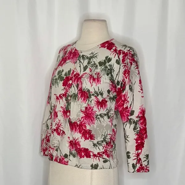 NEW!! GARNET HILL Merino Wool Cardigan‎ Sweater Floral Gray Pink Preppy Small - Image 6