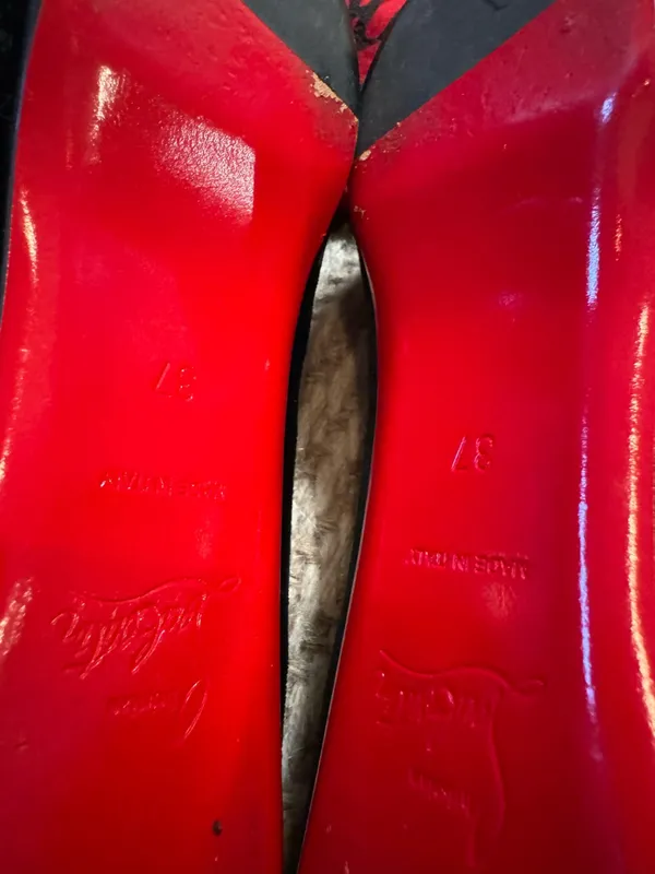 Christian Louboutin Green Velvet Pointed Toe Flats | Size 37 - Image 3