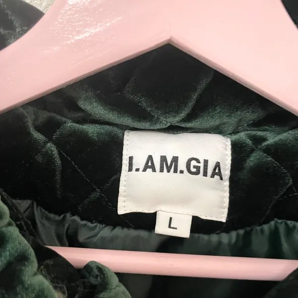 I.AM.GIA Contraband Quilted Velour Puffer L Green Oversized Bomber - Image 3