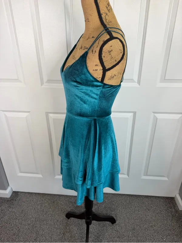 Altar’d State Teal Velvet Tiered Mini Dress Spaghetti Strap Sz S NWOT - Image 3