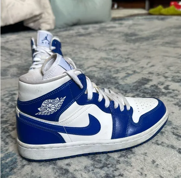 Air Jordan 1 Women’s Nike Mid - Image 2