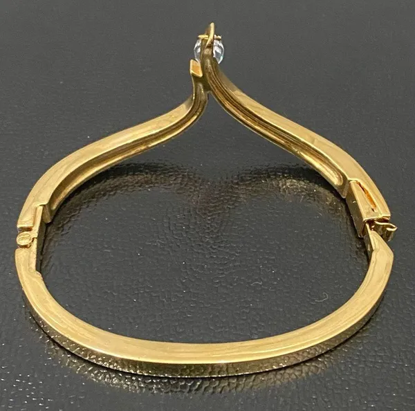 SWAROVSKI Vintage Signed Gold-tone Hinged V Bangle With Teardrop Crystal Charm - Image 7