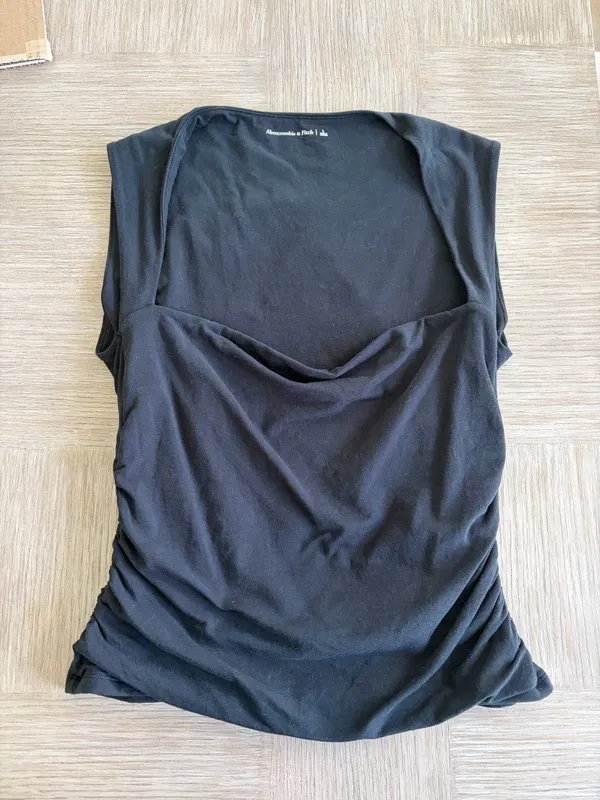 Abercrombie Ava Ruched Top - Image 6