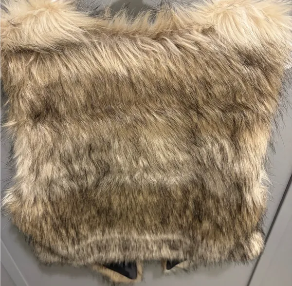 Me Jane Faux Fur Vest - Image 3