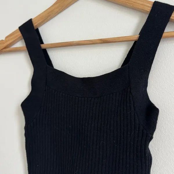 Abercrombie & Fitch Ribbed Square Neck Tank Size XS Knit Sweater Black - Image 4