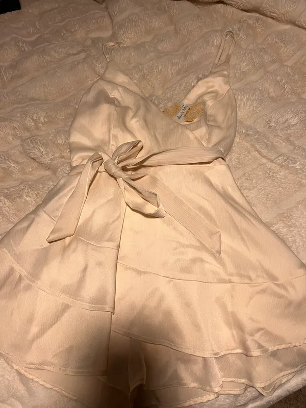 NWT Altar’d State Gold Champagne Romper Size Medium  - Image 5