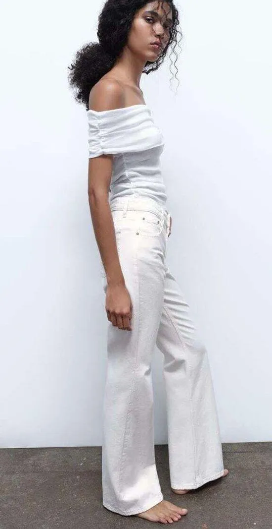 ZARA NWT White ruched off the shoulder top. Size Medium - Image 5