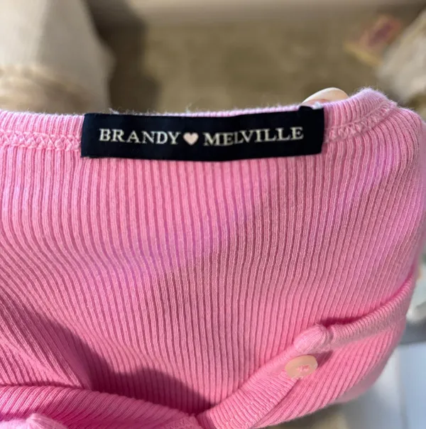 Brandy Melville Crop Top Pink - Image 3