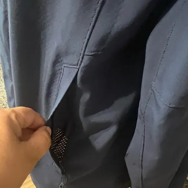 Patagonia Navy Full-Zip Softshell Jacket Women’s M UnitedHealthcare Children’s - Image 3