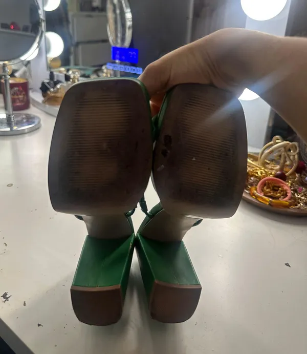 Steve Madden Green Heels - Image 4