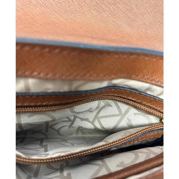 Calvin Klein Women's Brown‎ Crossbody Purse - Image 6
