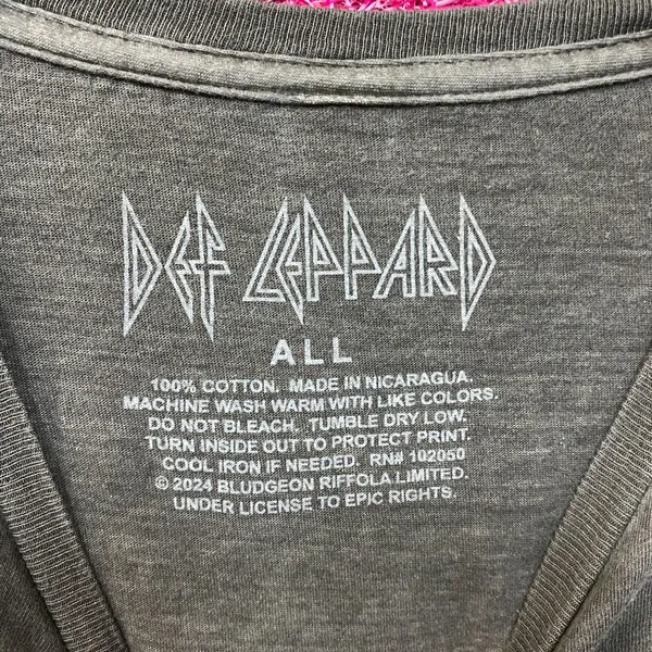 Def Leppard Take What You Want Eye Tour T-Shirt XXL - Image 4