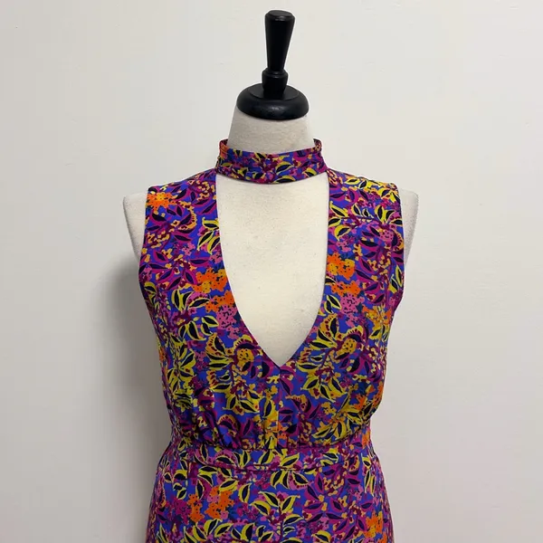 Saloni Blue Purple Floral Sleeveless Plunging V Neck Choker Neck Fleur Dress 8 - Image 2