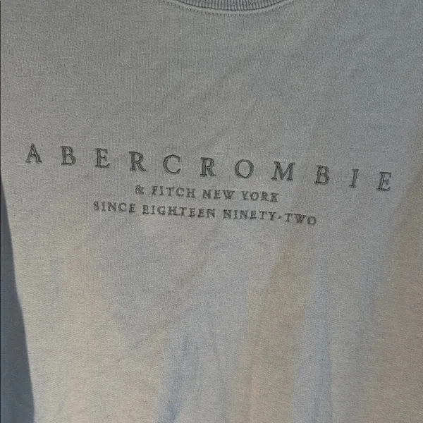Abercrombie & Fitch Heather Gray Sweater - Image 3