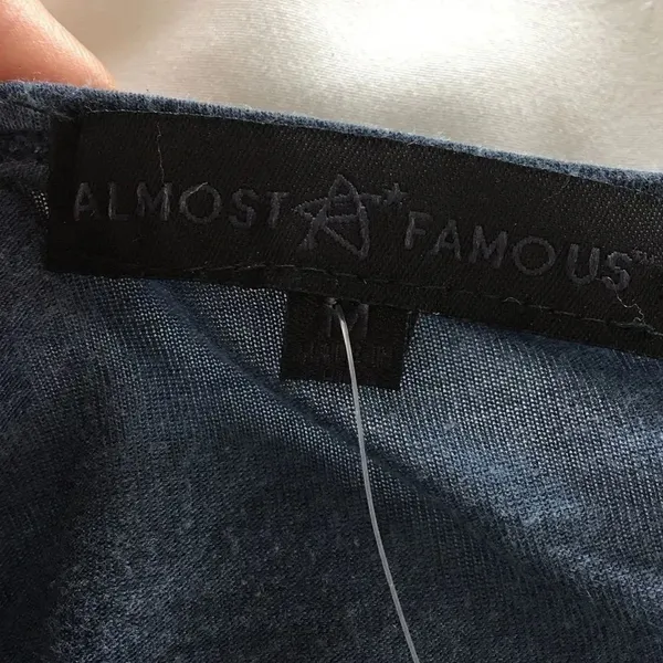 Almost Famous blue cotton neck cutout top Medium - Image 4