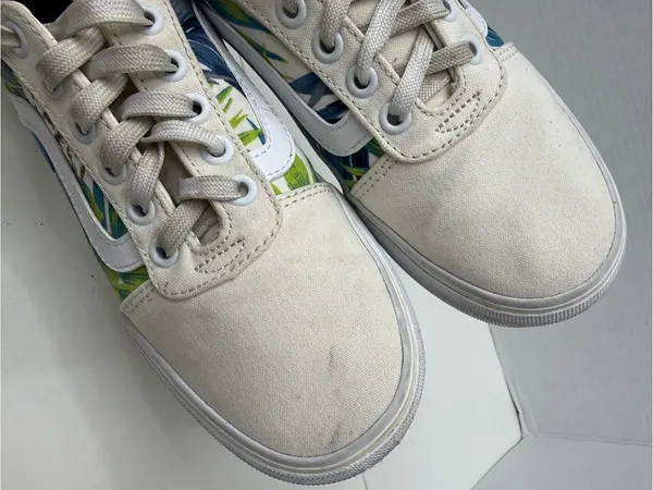 Vans Low Top Canvas Sneakers - White with Green Blue Floral size 6.5 - Image 10