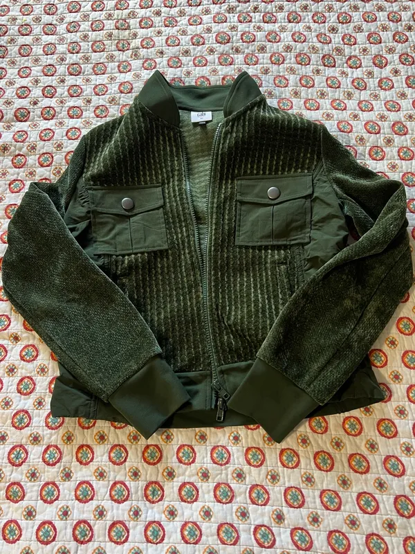 Cabi Olive Green Velour Uni Jacket size XS retails $175 - Image 4
