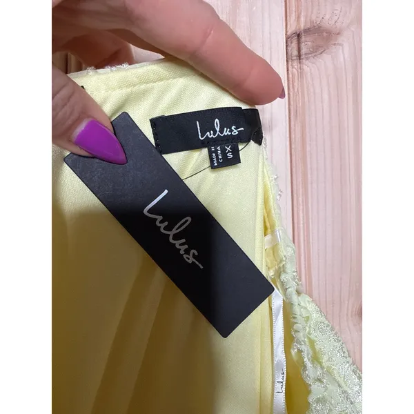 NWT Lulus Pretty Perfect Yellow Burnout Floral Off-the-Shoulder Midi Dress Sz XS - Image 7