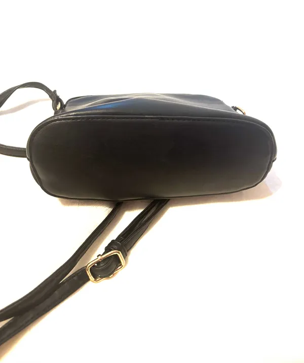 Black faux leather bag - Image 4