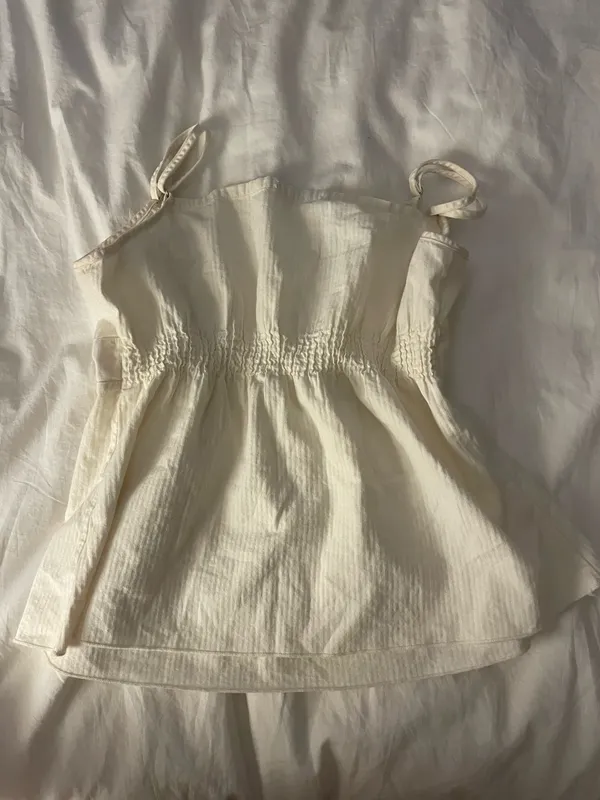 Brandy Melville Top Light Yellow Button - Image 3