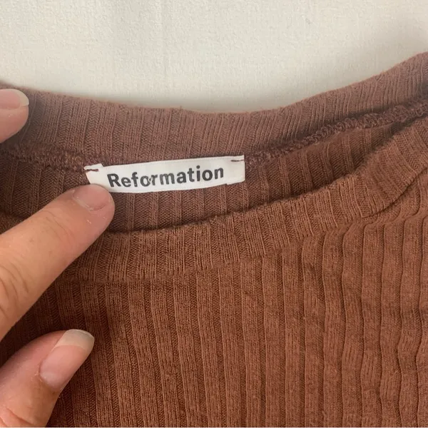 Reformation size small brown Cocoa Long Sleeve Top ribbed casual - Image 3