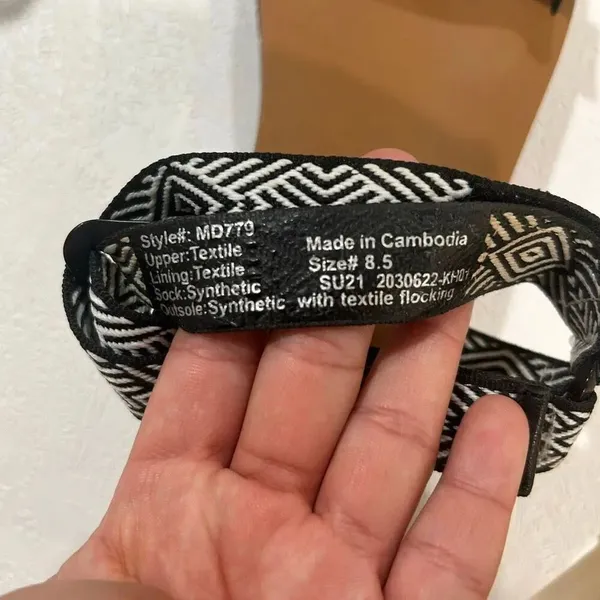 Madewell Black & White Geometric Strap Sandals Size 8.5 Boho Tribal Flat Sandals - Image 4