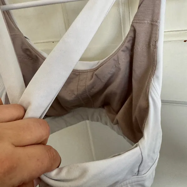 Lululemon white‎ Stash it All bra size 6 - Image 9