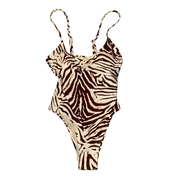 No Boundaries Keyhole one piece swimsuit - Image 4