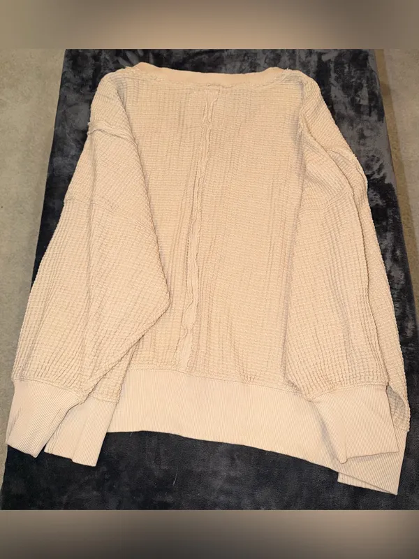 American Eagle Big Hug V-Neck Waffle Sweatshirt Size Large New with tag - Image 5