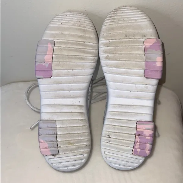 Adidas Cloudfoam Pure‎ Sneakers Women’s Size 4– Gray & White with Pink Accents - Image 11