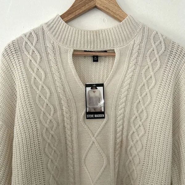 Steve Madden  sweater NWT - Image 2