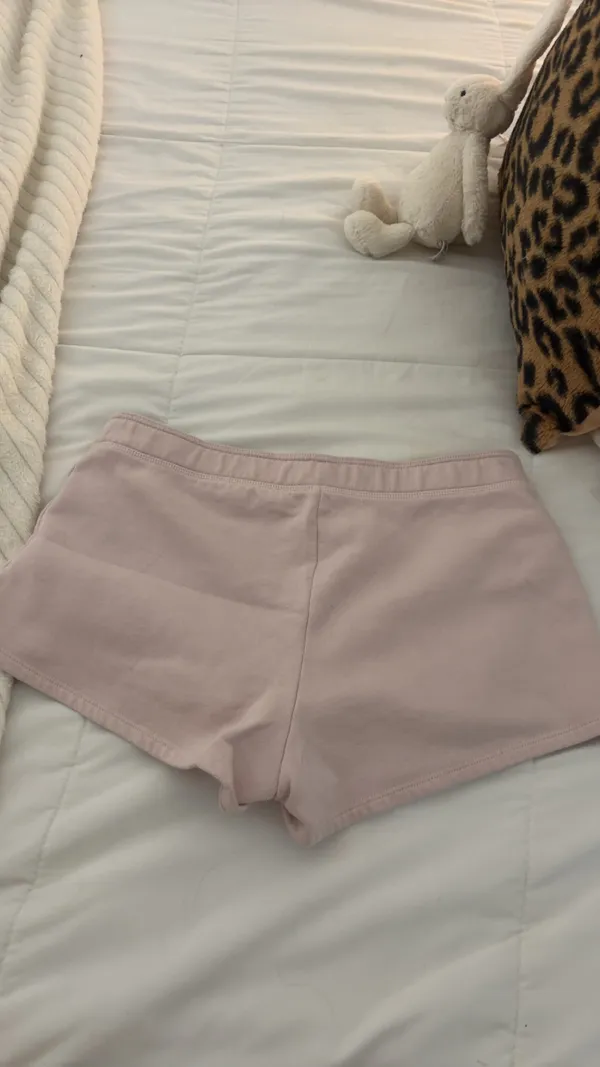 pink hollister sweat shorts size small - Image 3