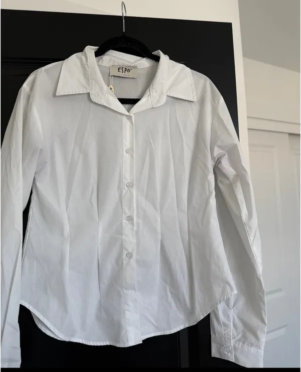 Boutique White button down top - Image 2