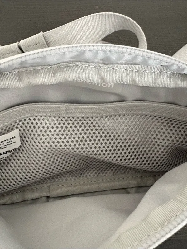 Lululemon Everywhere Belt Bag Mini Ripstop in Vapor/Traverse Grey - Image 6