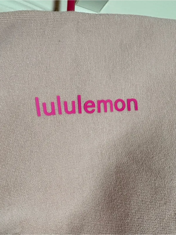 Lululemon Loungeful Relaxed-Fit Full-Zip Cropped Hoodie. - Image 3